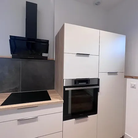 Charme Et Confort Au Coeur Des Remparts - Duplex *