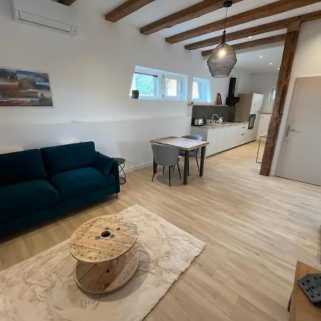 Charme Et Confort Au Coeur Des Remparts - Duplex