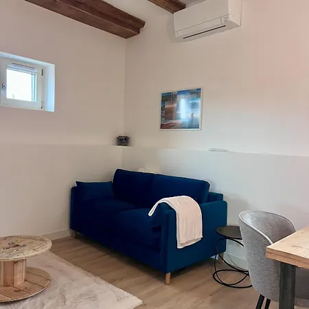 Charme Et Confort Au Coeur Des Remparts - Duplex Apartment *