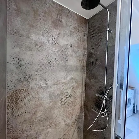 Charme Et Confort Au Coeur Des Remparts - Duplex Dambach